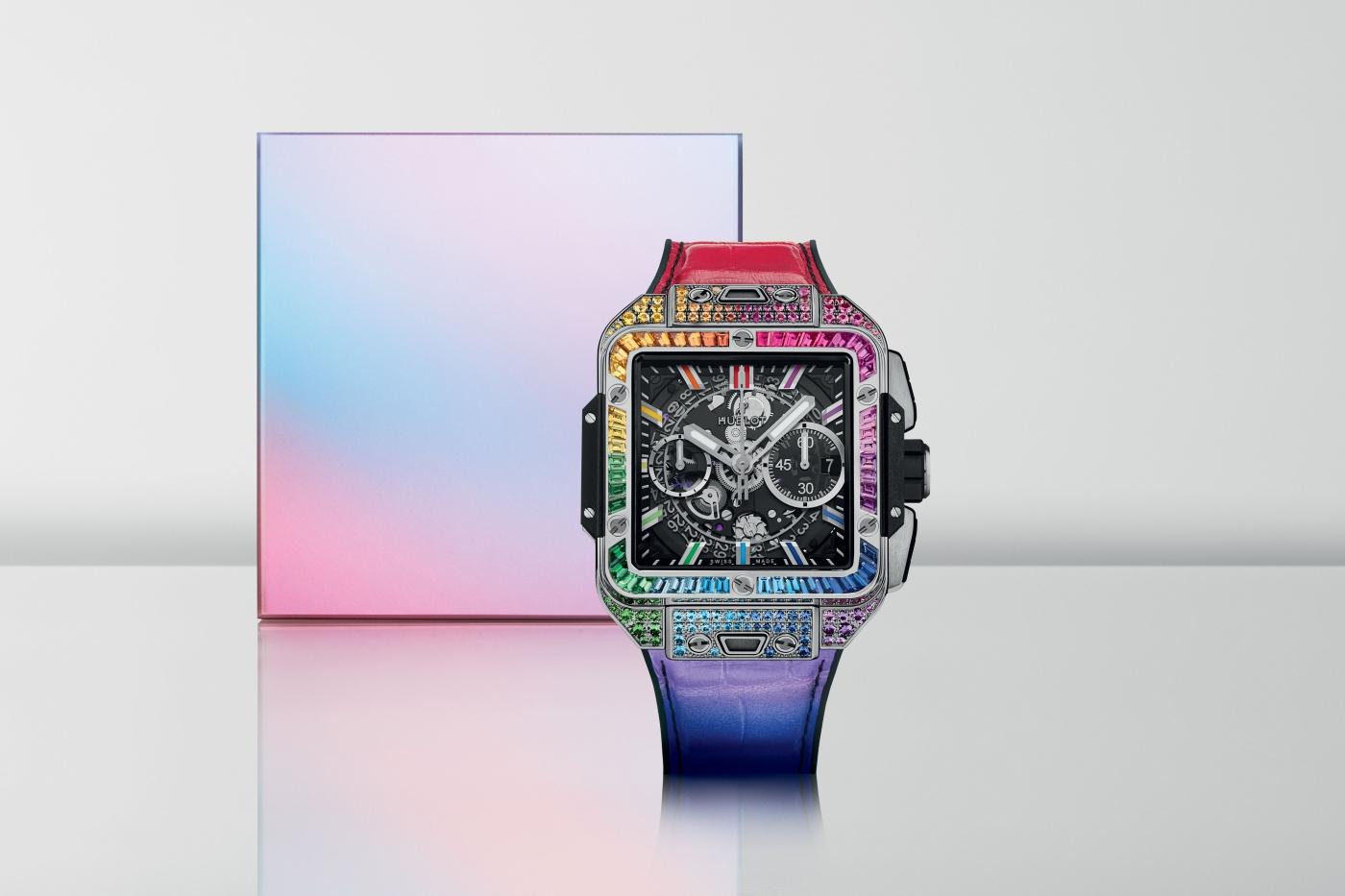 Unico Titanium Rainbow 42MM Square Bang Référence :  821.NX.0117.LR.0999 -2